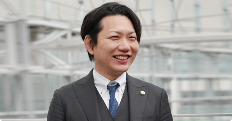 代表弁護士 鈴木健太